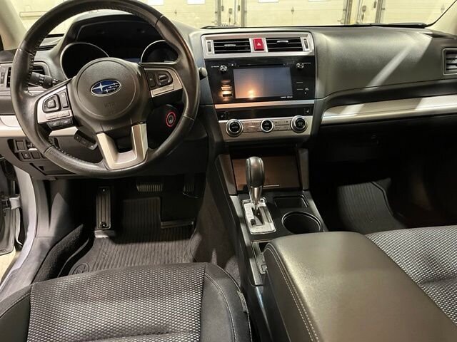 
 2017 Subaru Outback 2.5i Premium full									