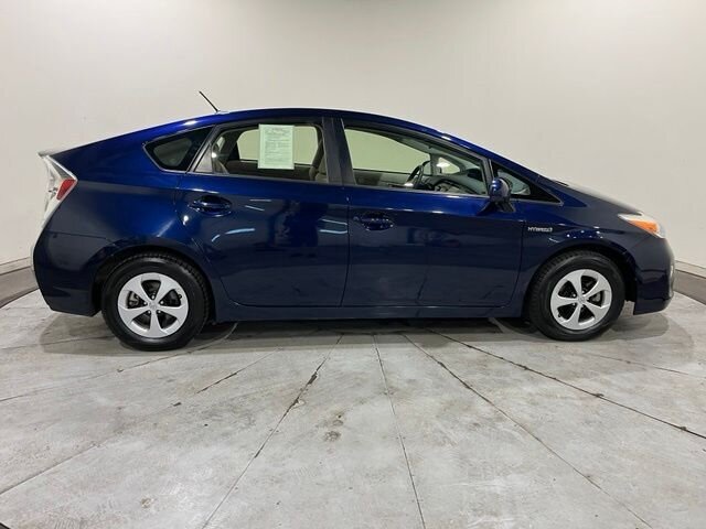 
 2013 Toyota Prius Three full									