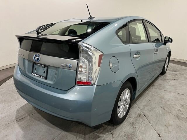 
 2015 Toyota Prius Plug-in Hybrid Advanced full									
