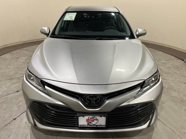 
 2019 Toyota Camry LE full									