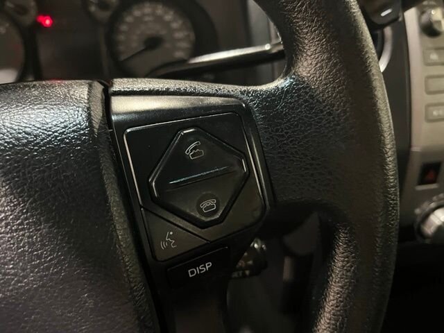 
 2015 Toyota Tundra SR full									