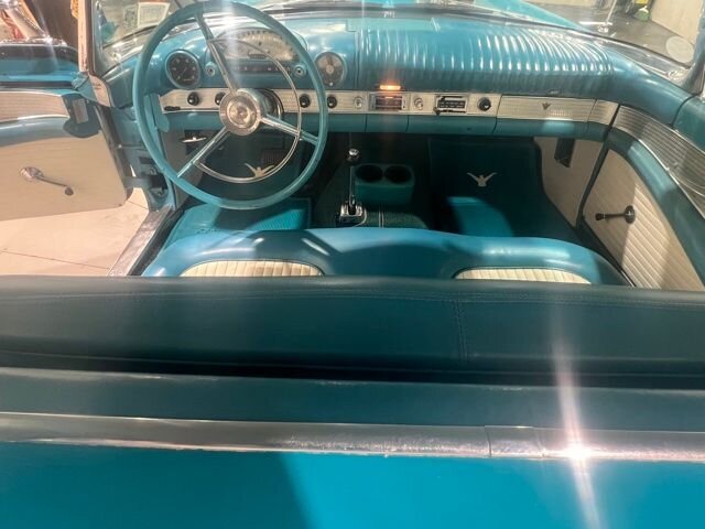 
 1956 Ford Thunderbird full									