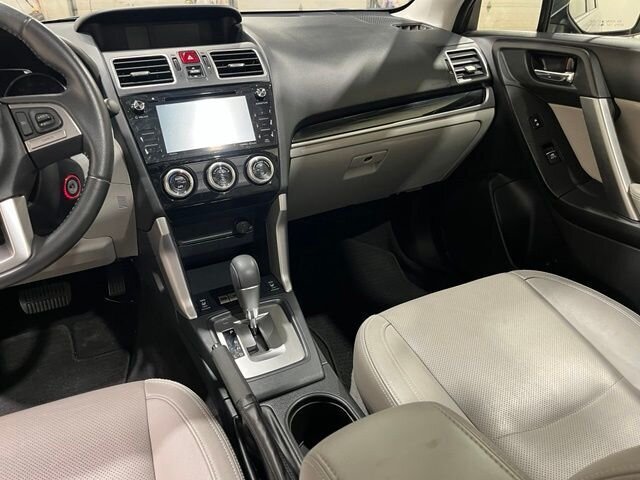 
 2017 Subaru Forester 2.5i Limited full									