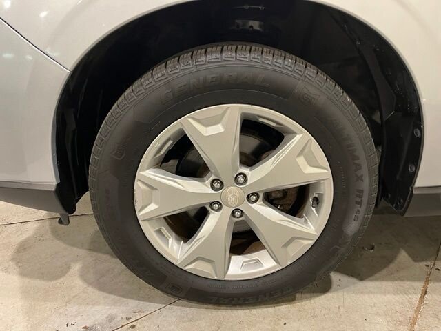 
 2016 Subaru Forester 2.5i Premium full									