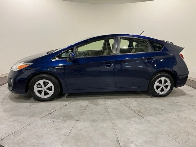 
 2013 Toyota Prius Three full									