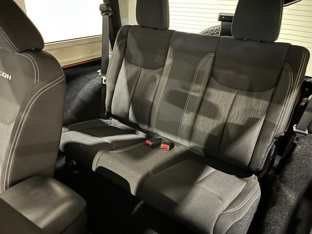 
 2014 Jeep Wrangler Rubicon full									