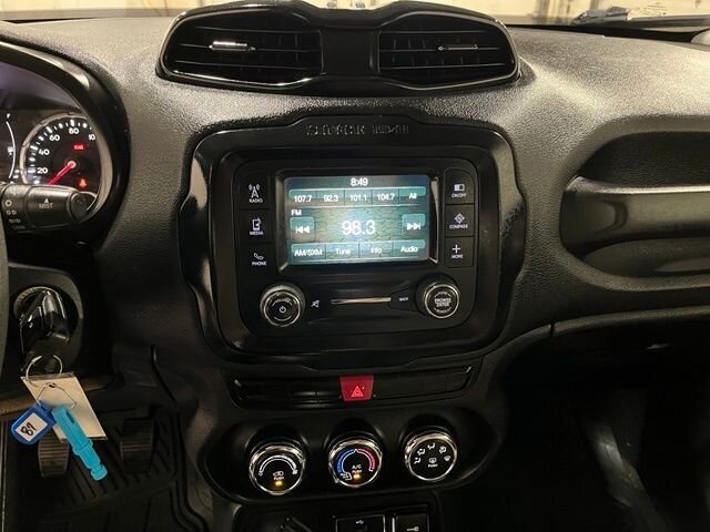 
 2015 Jeep Renegade Sport full									