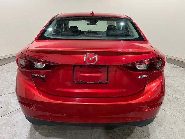 
 2018 Mazda Mazda3 Touring full									
