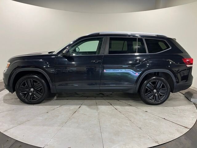 
 2019 Volkswagen Atlas 3.6L V6 SE w/Technology full									