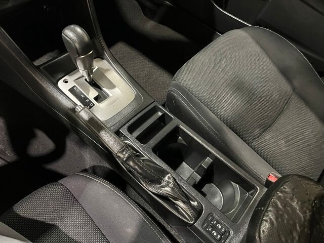 
 2014 Subaru XV Crosstrek 2.0i Hybrid full									