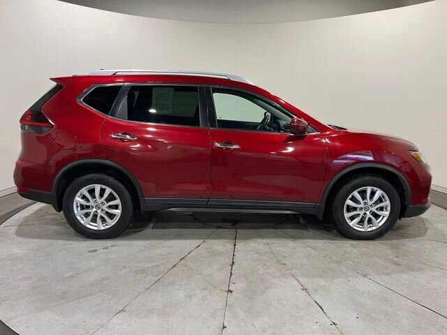 
 2019 Nissan Rogue SV full									