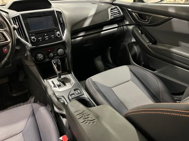 
 2019 Subaru Crosstrek 2.0i Premium full									