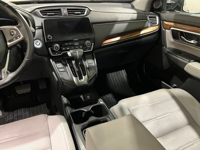 
 2018 Honda CR-V Touring full									