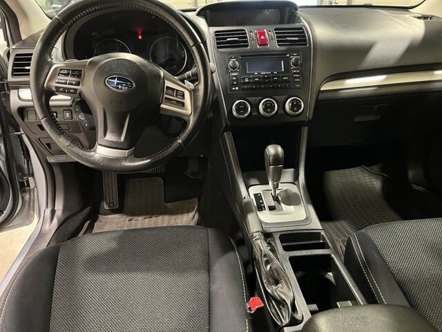 
 2014 Subaru XV Crosstrek 2.0i Hybrid full									