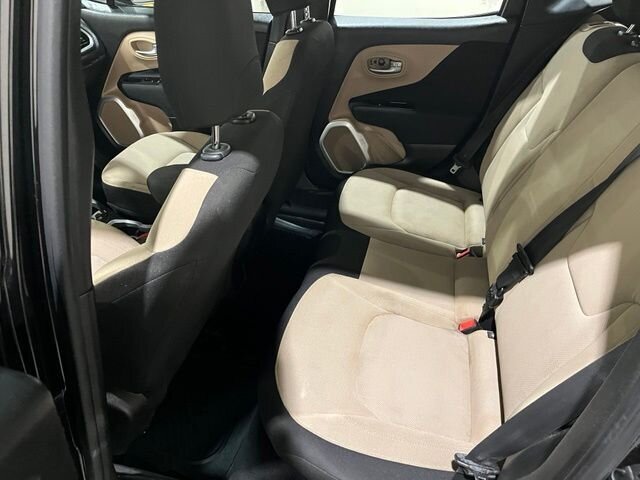 
 2015 Jeep Renegade Sport full									