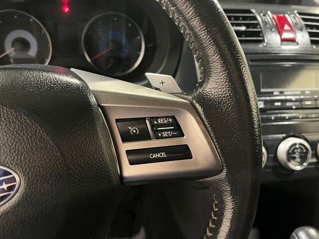 
 2014 Subaru XV Crosstrek 2.0i Hybrid full									
