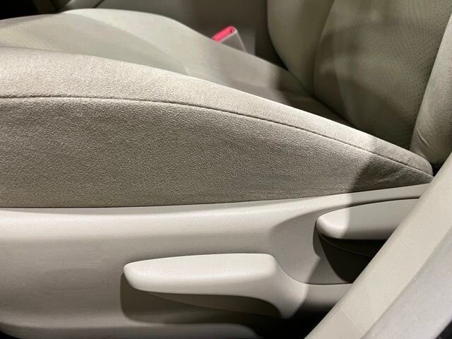 
 2013 Toyota Prius Three full									