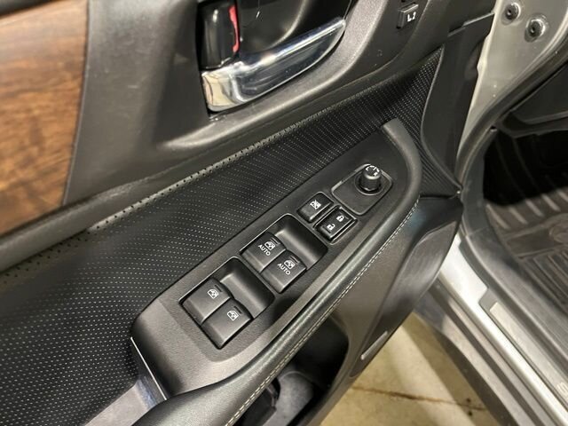 
 2016 Subaru Outback 2.5i Limited full									