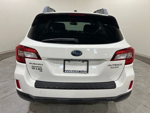 
 2015 Subaru Outback 2.5i Limited full									