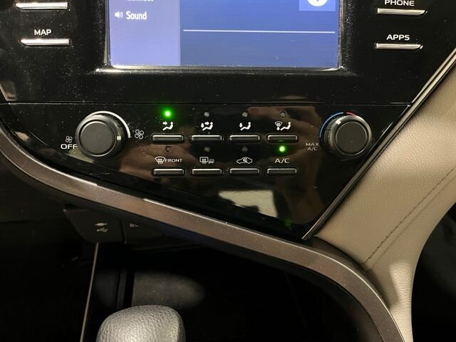 
 2019 Toyota Camry LE full									