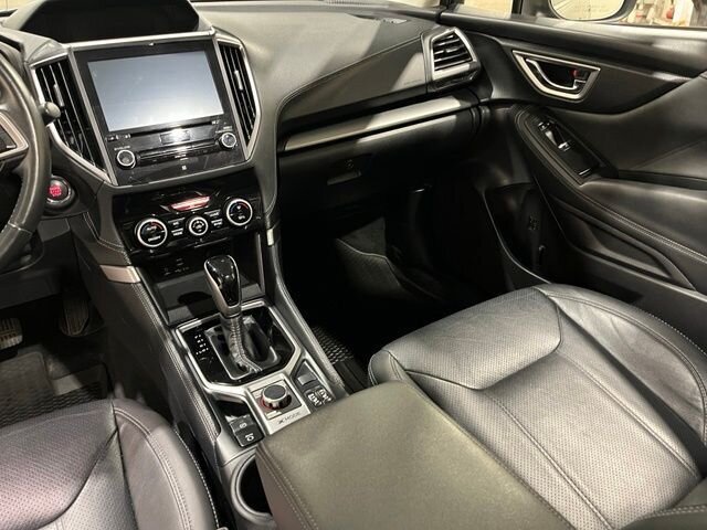 
 2020 Subaru Forester Limited full									