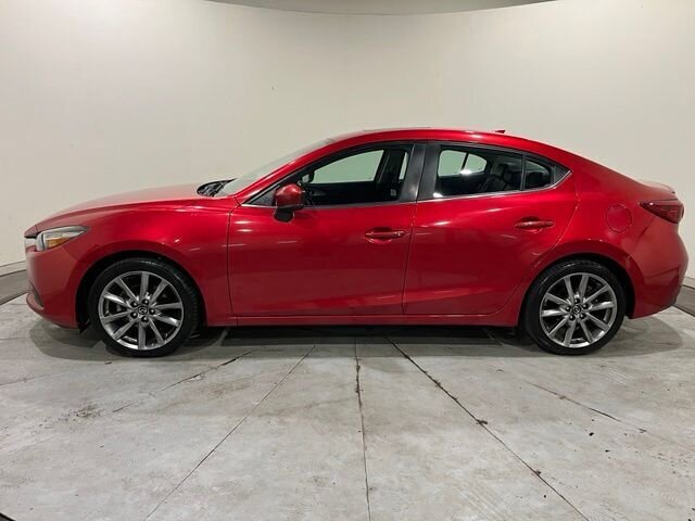 
 2018 Mazda Mazda3 Touring full									