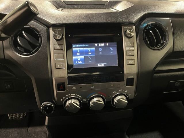 
 2015 Toyota Tundra SR full									