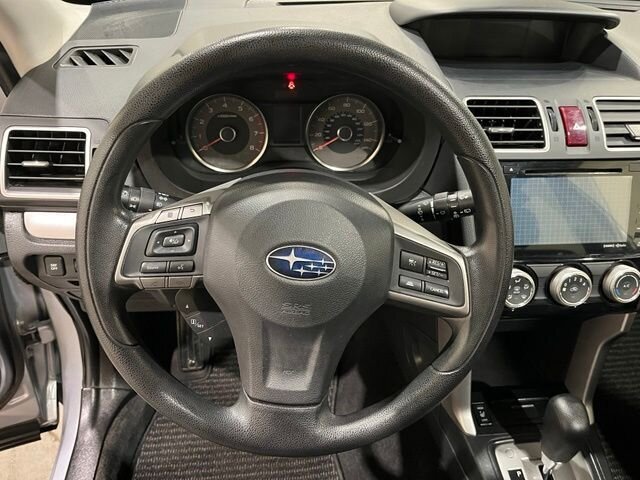 
 2016 Subaru Forester 2.5i Premium full									