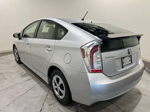 
 2014 Toyota Prius Two full									