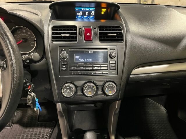 
 2015 Subaru Forester 2.5i Premium full									
