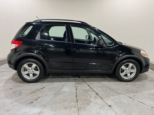 
 2012 Suzuki SX4 Crossover Premium full									