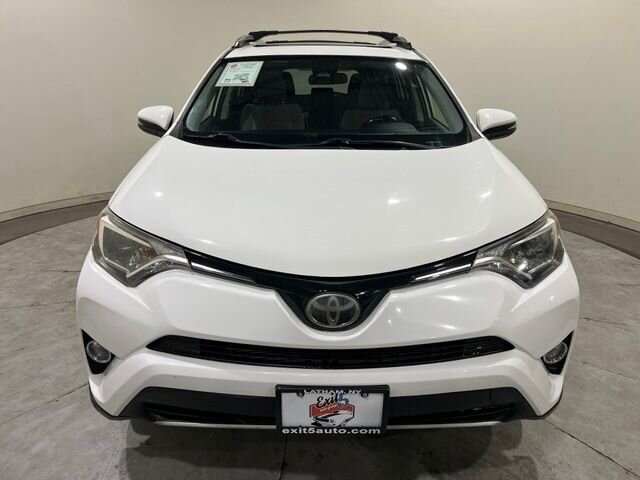
 2017 Toyota RAV4 XLE full									