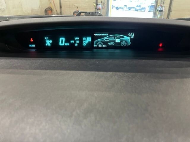 
 2014 Toyota Prius Two full									