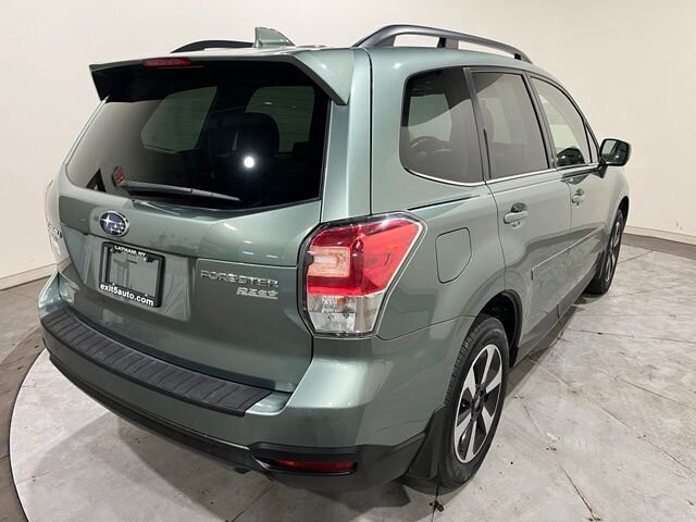 
 2017 Subaru Forester 2.5i Limited full									