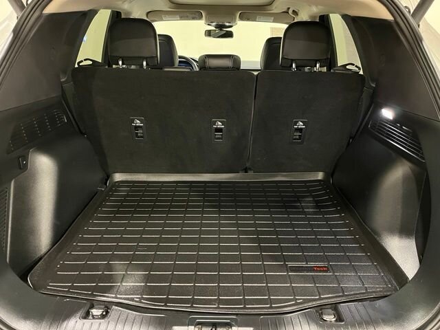 
 2020 Ford Escape Titanium full									