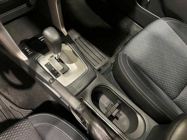 
 2015 Subaru Forester 2.5i Premium full									