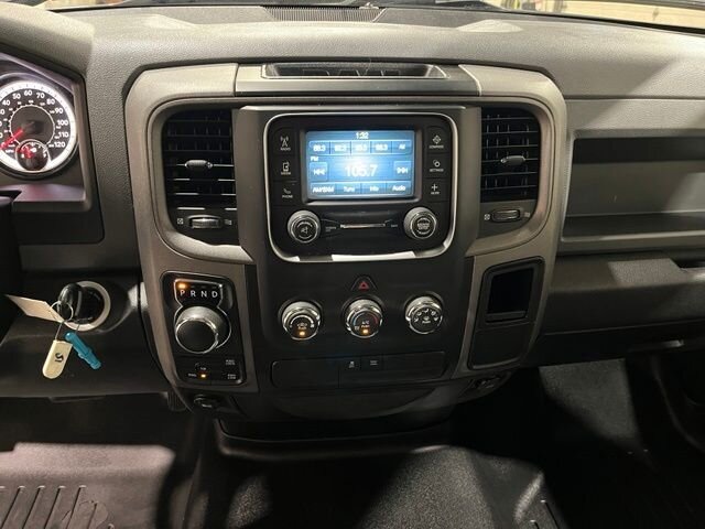 
 2018 RAM 1500 Express full									