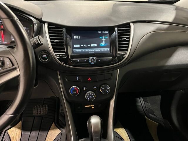 
 2017 Chevrolet Trax LT full									