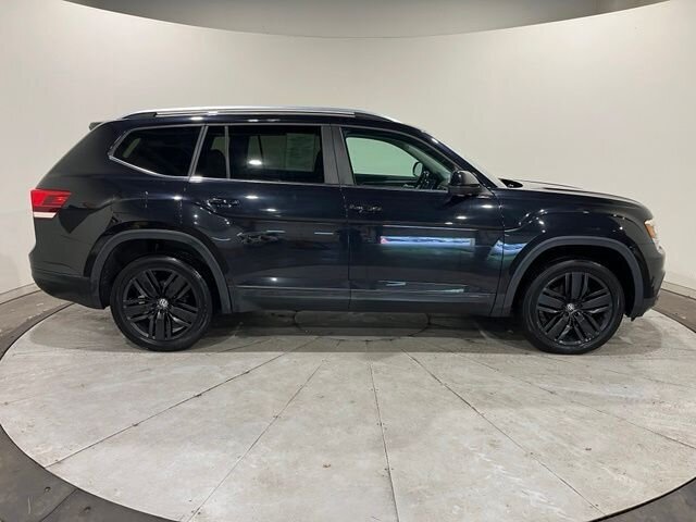 
 2019 Volkswagen Atlas 3.6L V6 SE w/Technology full									