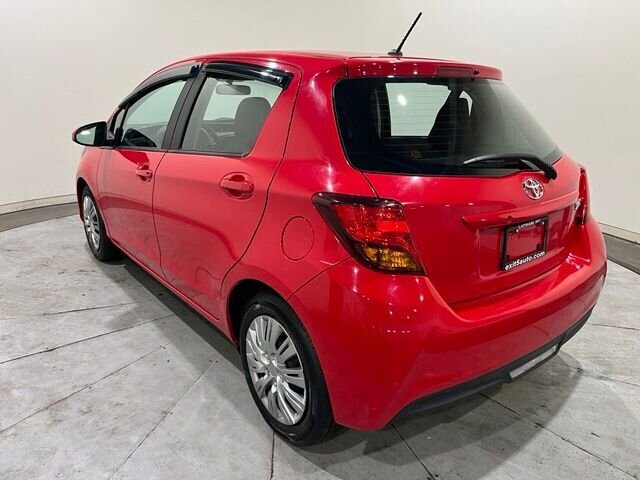 
 2015 Toyota Yaris L full									