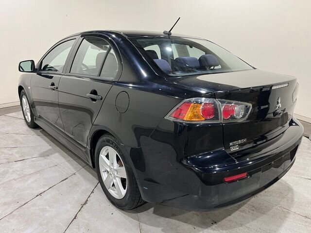 
 2014 Mitsubishi Lancer SE full									