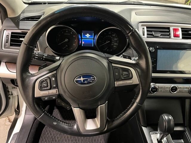 
 2015 Subaru Outback 2.5i Limited full									