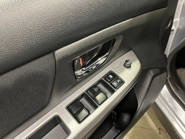
 2014 Subaru XV Crosstrek 2.0i Hybrid full									