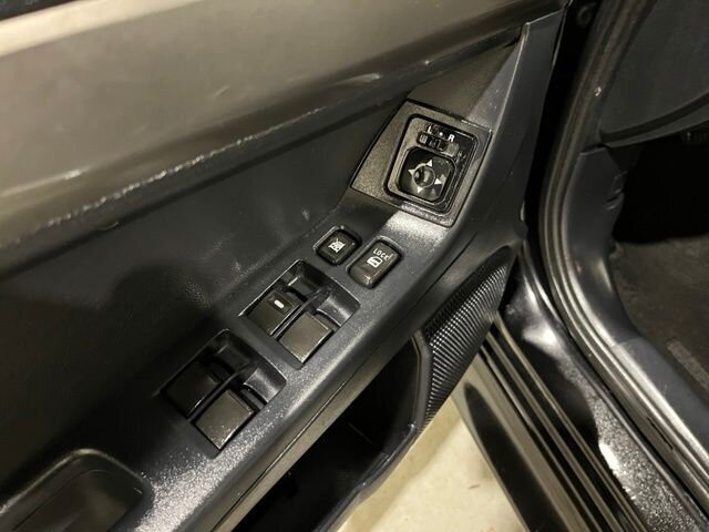 
 2014 Mitsubishi Lancer SE full									
