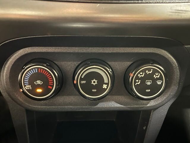 
 2014 Mitsubishi Lancer SE full									