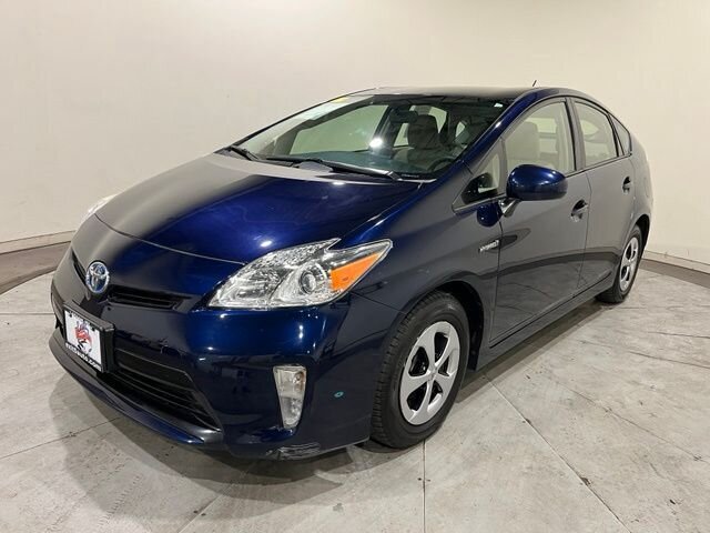 
 2013 Toyota Prius Three full									