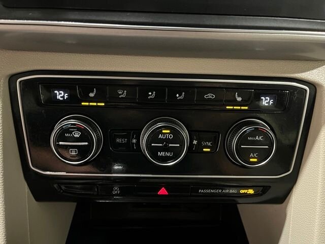 
 2019 Volkswagen Atlas 3.6L V6 SE w/Technology full									