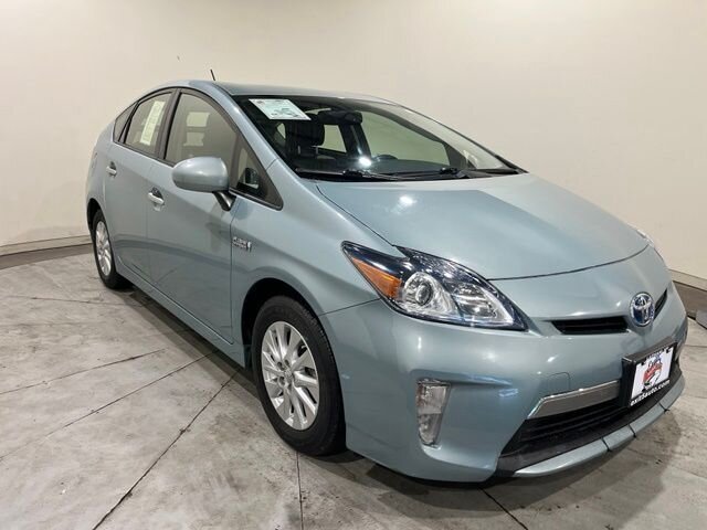
 2015 Toyota Prius Plug-in Hybrid Advanced full									