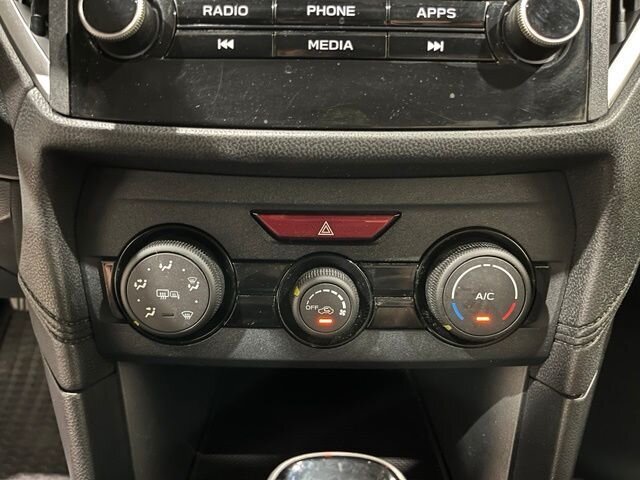 
 2019 Subaru Crosstrek 2.0i Premium full									