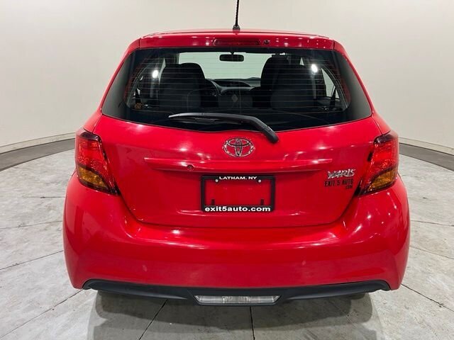 
 2015 Toyota Yaris L full									
